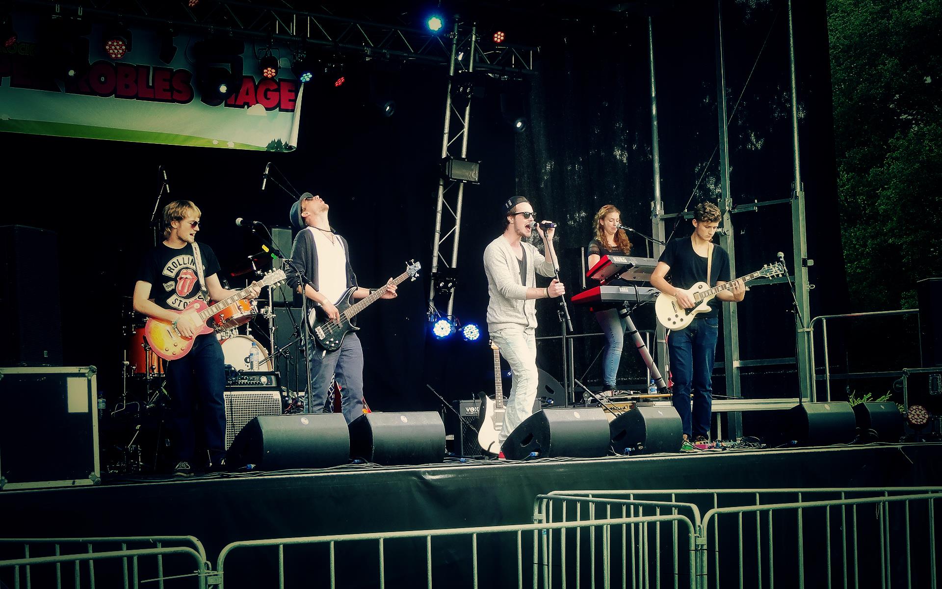 Zondag 5 juli 2015 Morning Moon tussen 12 en 13 uur