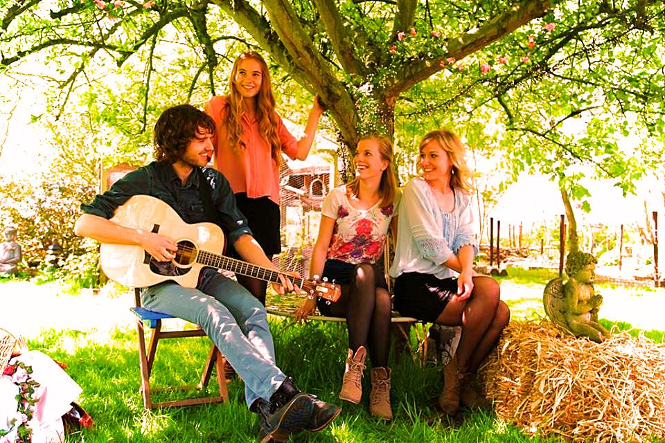 Zondag 19 juli 2015 ZOET tussen 12 en 13 uur