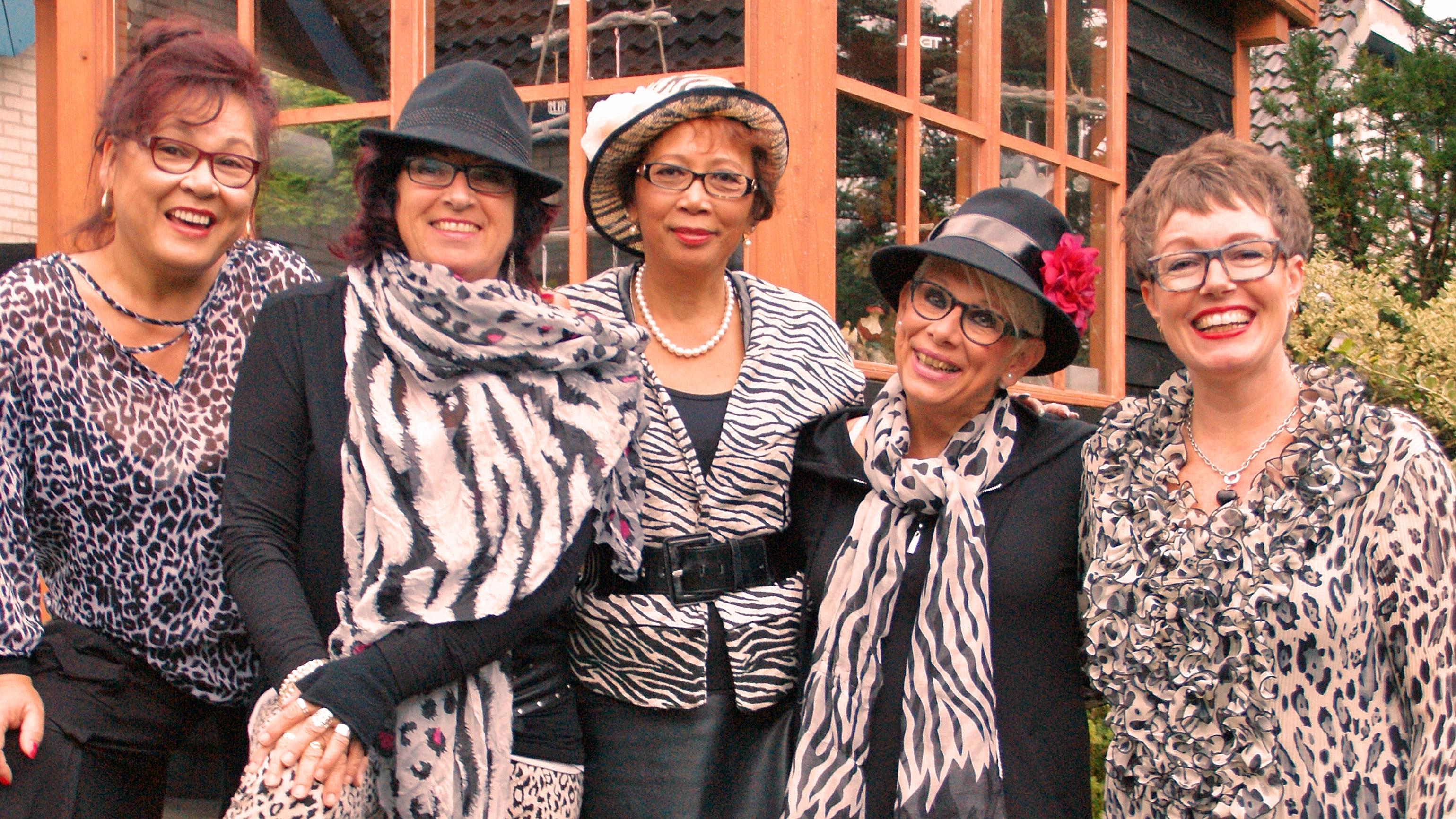 Zondag 4 oktober 2015 tussen 13 en 14 uur Friends & so